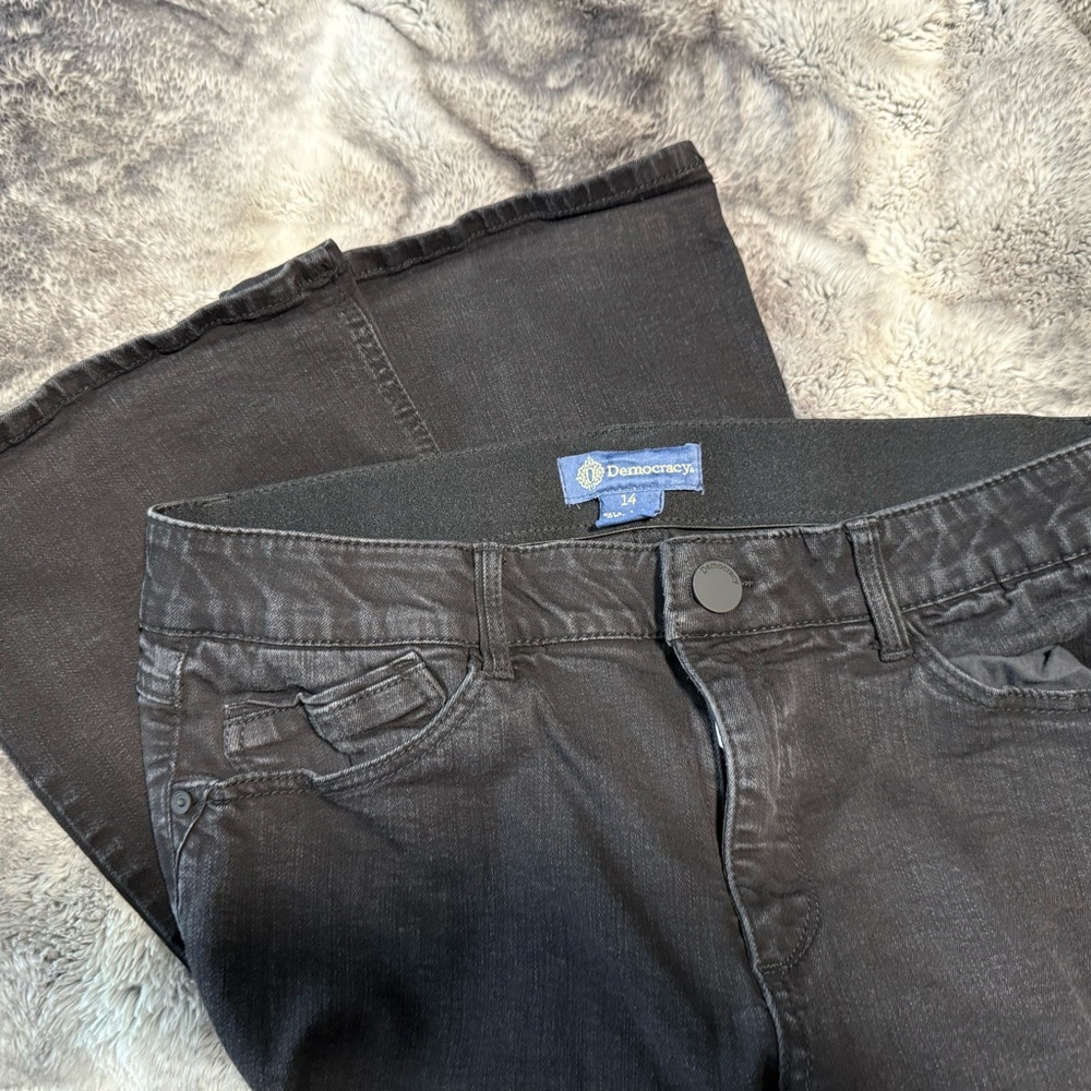 Democracy Women's Dark Gray Flare Jeans